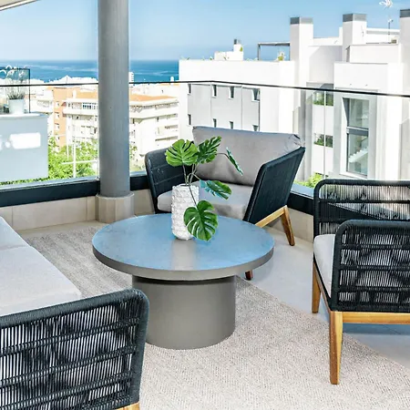 Lme133a- Stunning Flat Close To In *