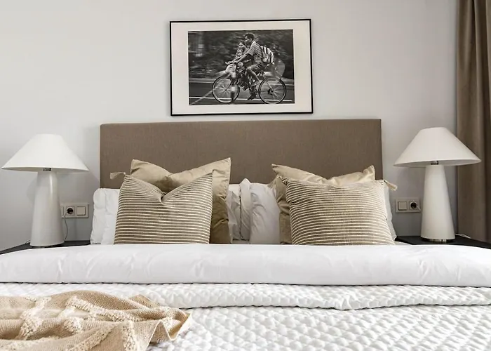 Lme13.3a- Stunning Flat Close To In * Estepona