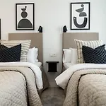 Lme13.3a- Stunning Flat Close To In Estepona