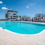 Lme13.3a- Stunning Flat Close To In Apartment Estepona