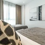 Apartment Lme13.3a- Stunning Flat Close To In