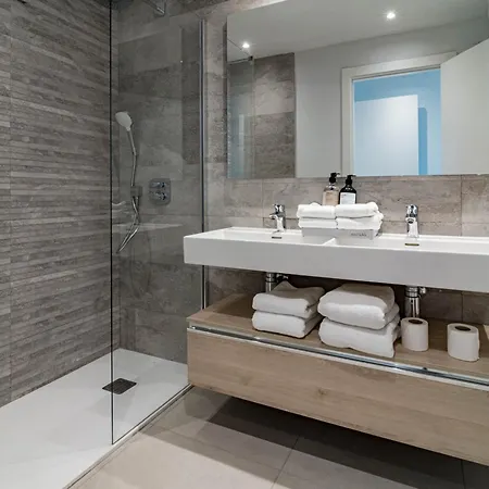 Lme133a- Stunning Flat Close To In * Эстепона