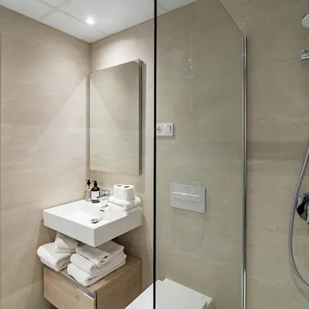 Lme133a- Stunning Flat Close To In דירה *