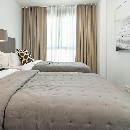 Lme133a- Stunning Flat Close To In