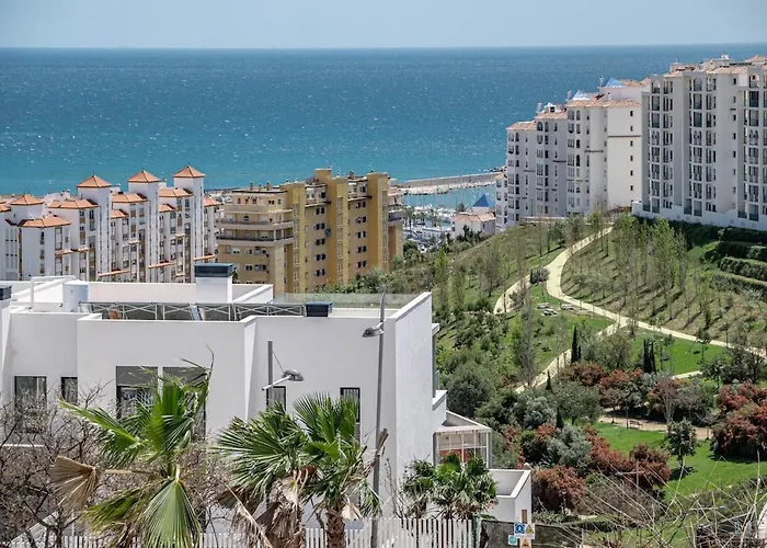 Lme13.3a- Stunning Flat Close To In